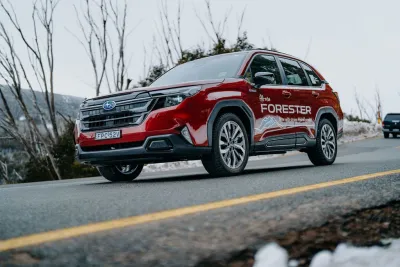 Falls Creek Ski & Board Hire logo